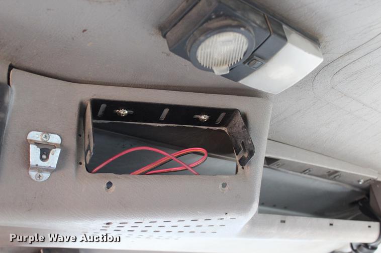 image for item EC9358 1998 International 2574 semi truck