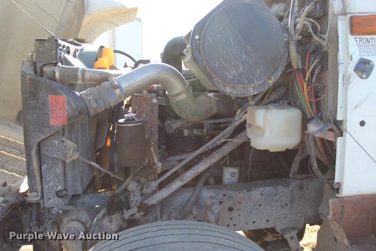 image for item EC9358 1998 International 2574 semi truck