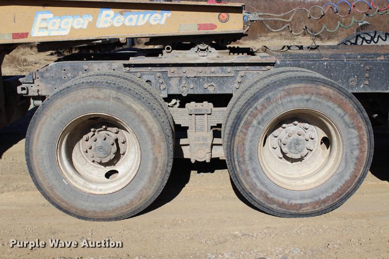 image for item EC9358 1998 International 2574 semi truck