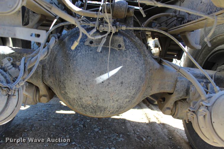 image for item EC9358 1998 International 2574 semi truck