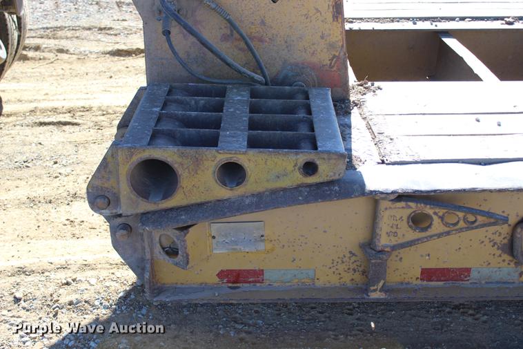 image for item EC9360 1998 Eager Beaver 50GSL lowboy equipment trailer