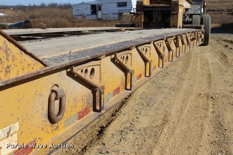 image for item EC9360 1998 Eager Beaver 50GSL lowboy equipment trailer