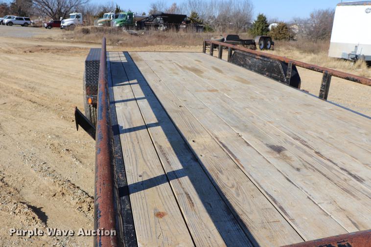 image for item EC9361 2015 Maxey equipment trailer