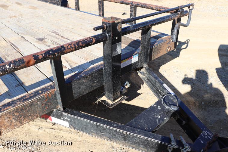 image for item EC9361 2015 Maxey equipment trailer