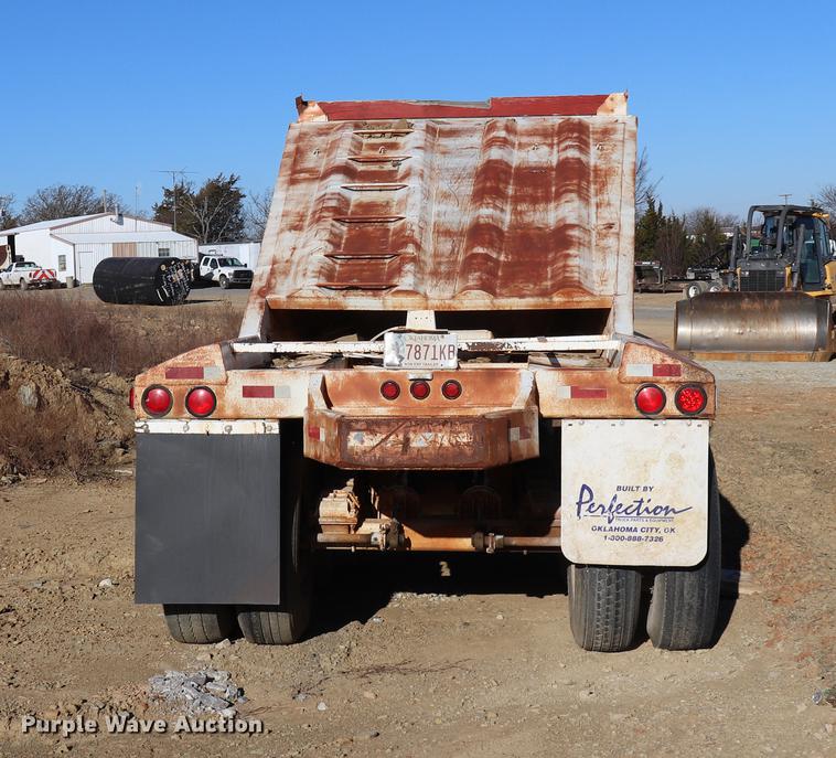 image for item EC9363 1992 CPS bottom dump trailer