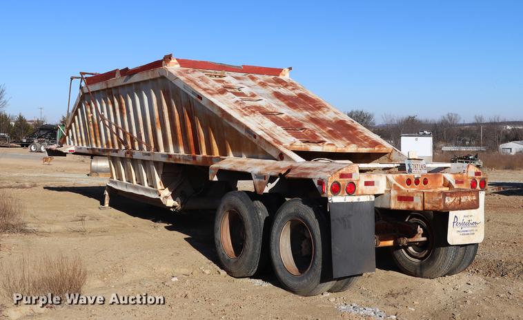 image for item EC9363 1992 CPS bottom dump trailer