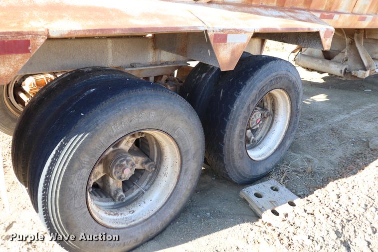 image for item EC9363 1992 CPS bottom dump trailer