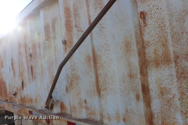 image for item EC9363 1992 CPS bottom dump trailer