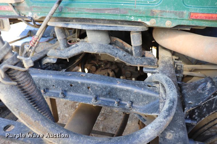 image for item EC9364 2005 Mack CX613 semi truck