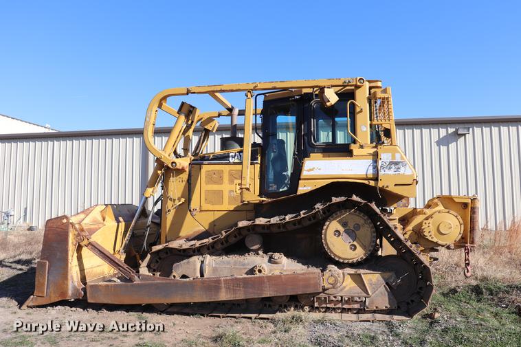 image for item EC9367 2005 Caterpillar D6R XW Series II dozer