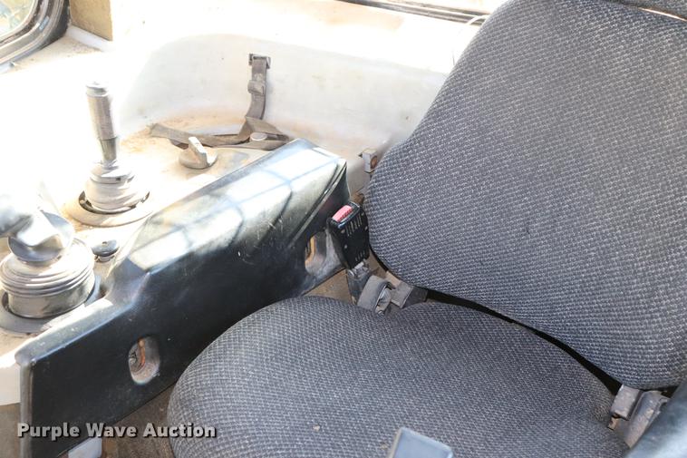 image for item EC9367 2005 Caterpillar D6R XW Series II dozer