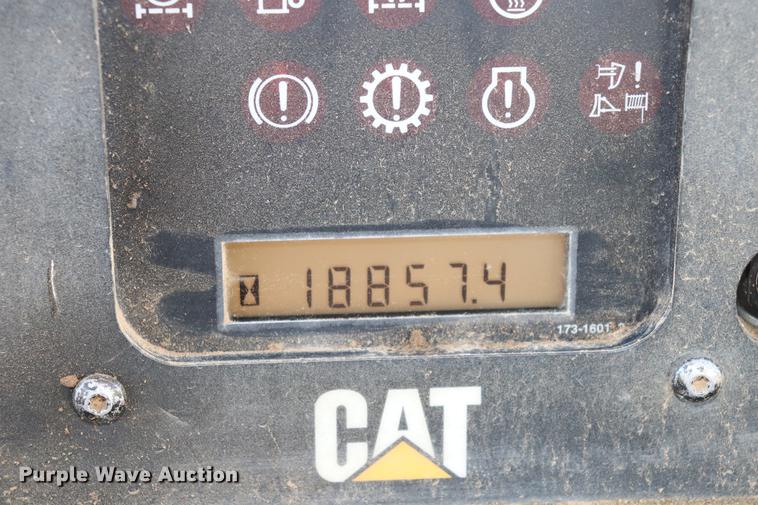 image for item EC9367 2005 Caterpillar D6R XW Series II dozer