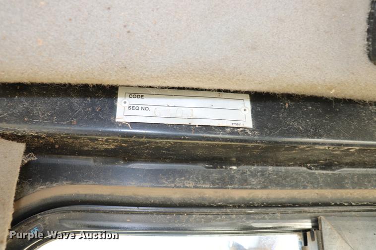 image for item EC9367 2005 Caterpillar D6R XW Series II dozer