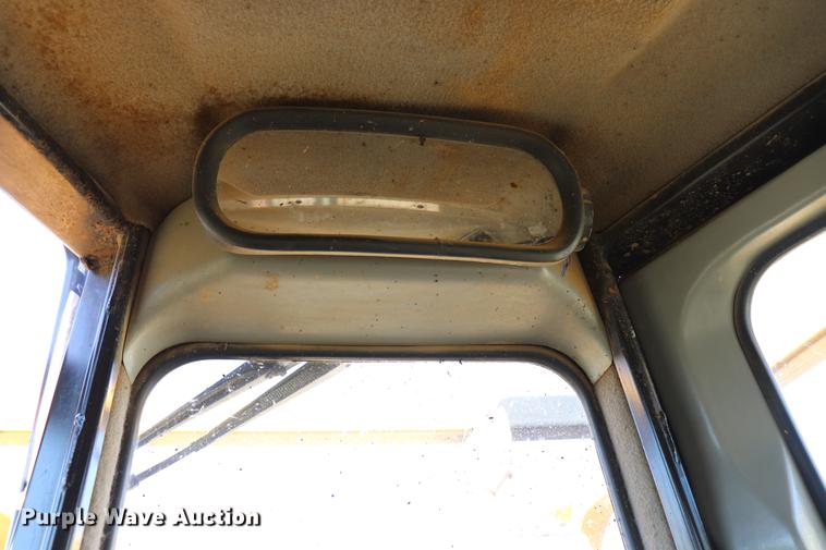 image for item EC9367 2005 Caterpillar D6R XW Series II dozer