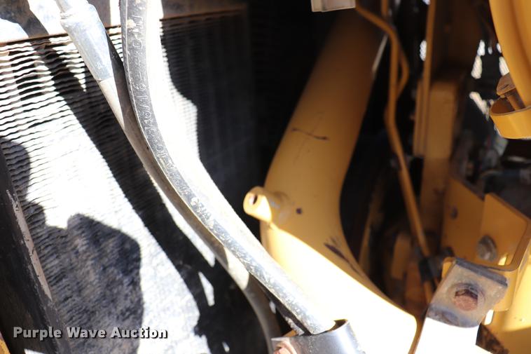 image for item EC9367 2005 Caterpillar D6R XW Series II dozer