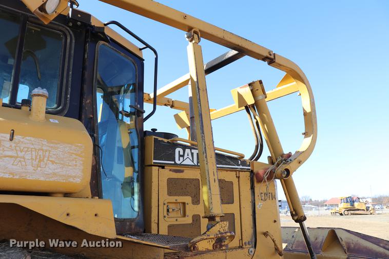 image for item EC9367 2005 Caterpillar D6R XW Series II dozer