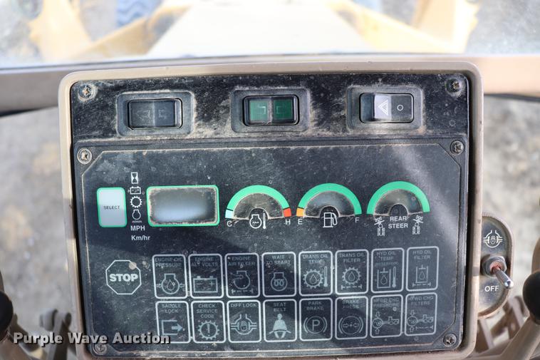 image for item EC9369 1997 John Deere 670CH motor grader