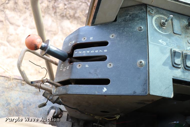 image for item EC9369 1997 John Deere 670CH motor grader