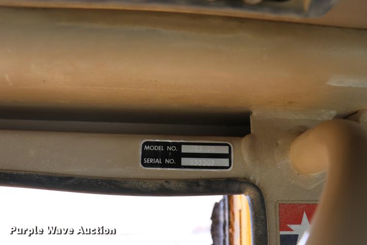 image for item EC9369 1997 John Deere 670CH motor grader