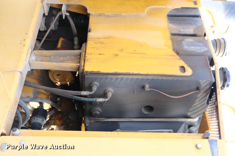 image for item EC9369 1997 John Deere 670CH motor grader