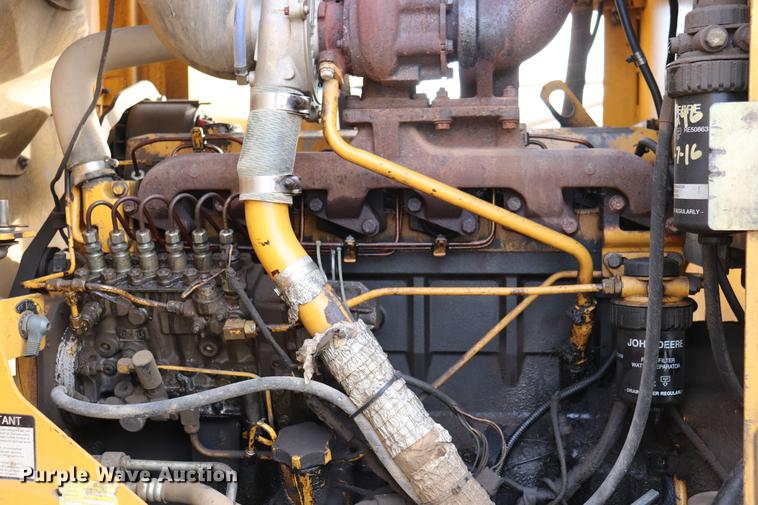 image for item EC9369 1997 John Deere 670CH motor grader