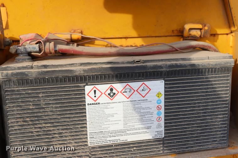 image for item EC9369 1997 John Deere 670CH motor grader