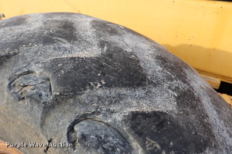 image for item EC9369 1997 John Deere 670CH motor grader