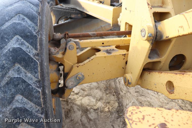 image for item EC9369 1997 John Deere 670CH motor grader