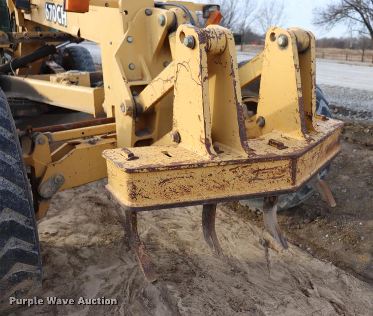 image for item EC9369 1997 John Deere 670CH motor grader