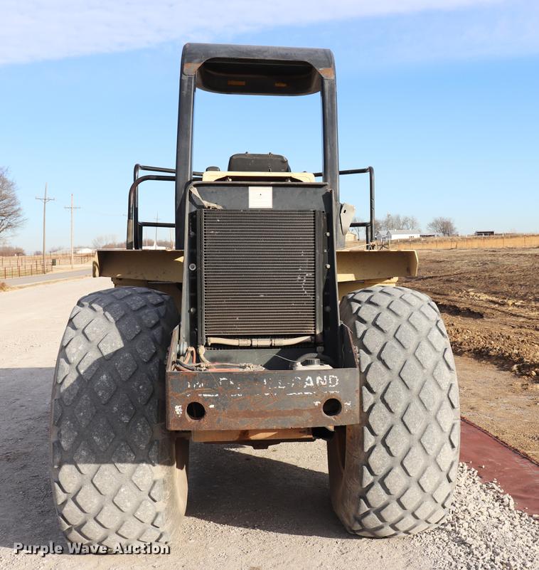 image for item EC9370 2000 Ingersoll Rand SD100D Pro Pac single drum vibratory roller