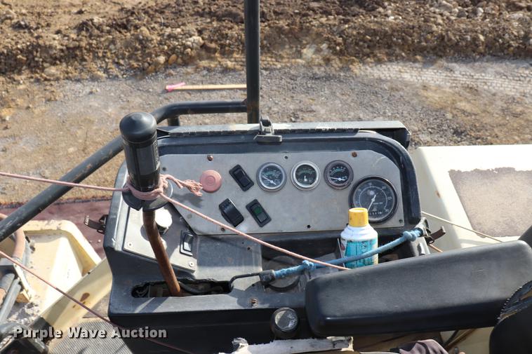 image for item EC9370 2000 Ingersoll Rand SD100D Pro Pac single drum vibratory roller