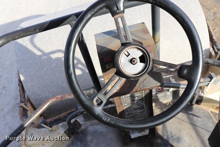 image for item EC9370 2000 Ingersoll Rand SD100D Pro Pac single drum vibratory roller