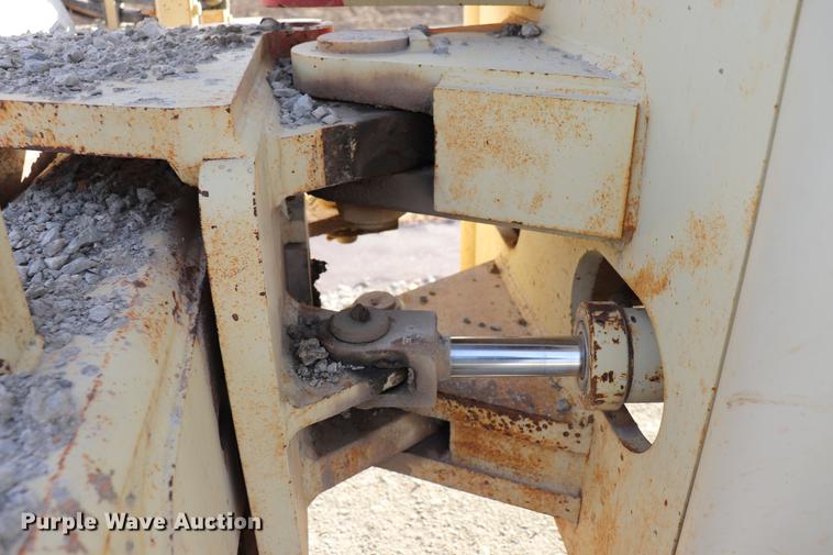 image for item EC9370 2000 Ingersoll Rand SD100D Pro Pac single drum vibratory roller