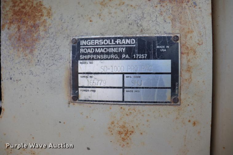 image for item EC9370 2000 Ingersoll Rand SD100D Pro Pac single drum vibratory roller