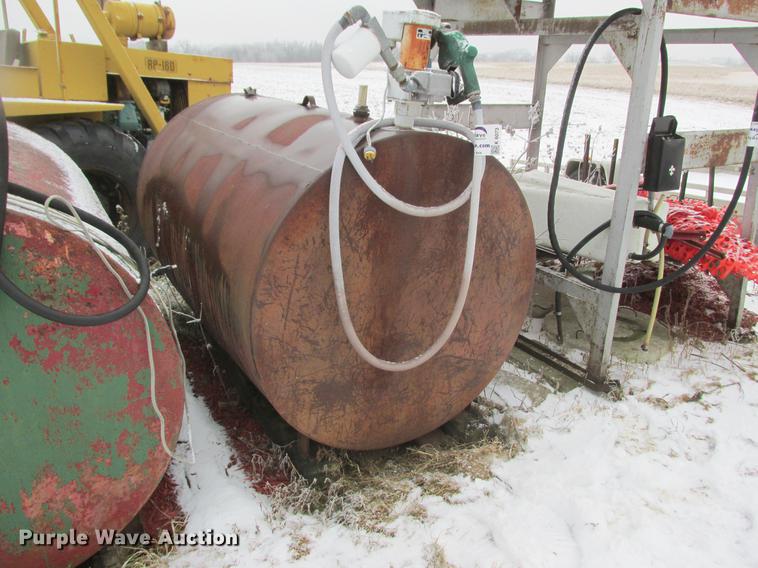 image for item K6073 500 gallon fuel tank