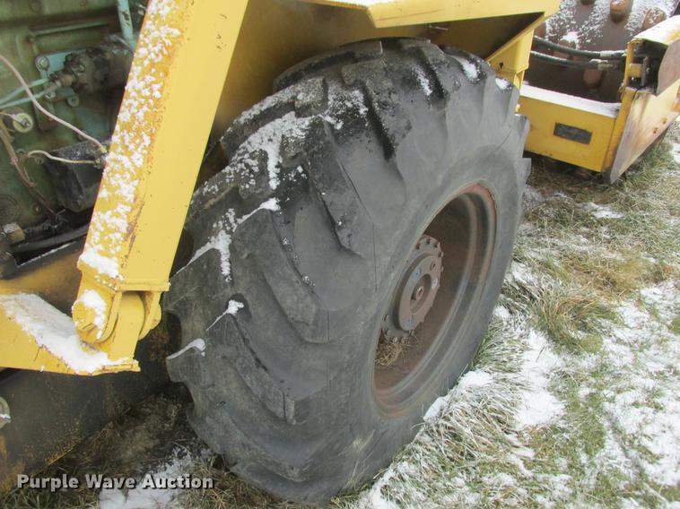 image for item K6074 1982 Tampo RP16D single drum vibrator compactor