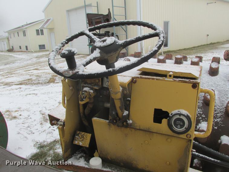 image for item K6074 1982 Tampo RP16D single drum vibrator compactor