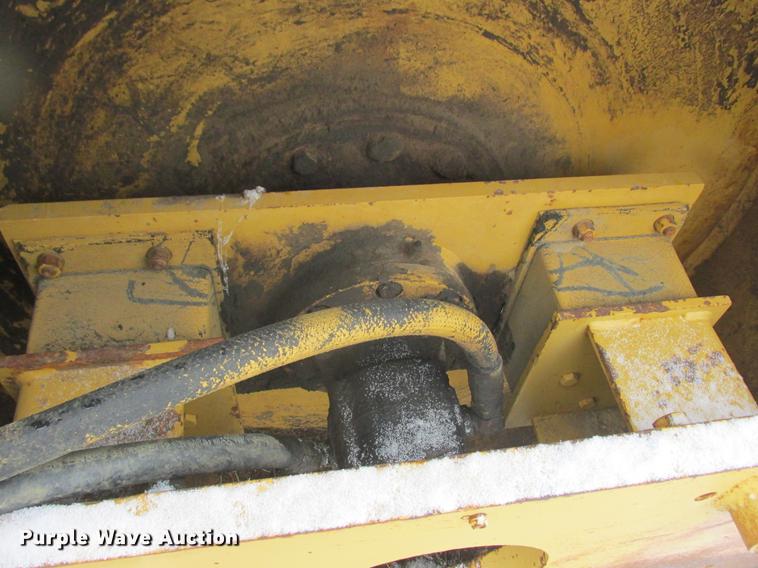 image for item K6074 1982 Tampo RP16D single drum vibrator compactor