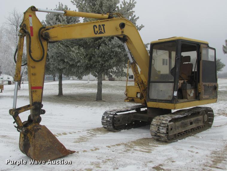 image for item K6075 1991 Caterpillar E70B excavator