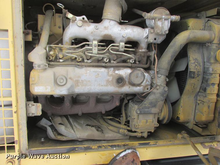 image for item K6075 1991 Caterpillar E70B excavator