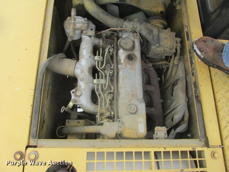 image for item K6075 1991 Caterpillar E70B excavator