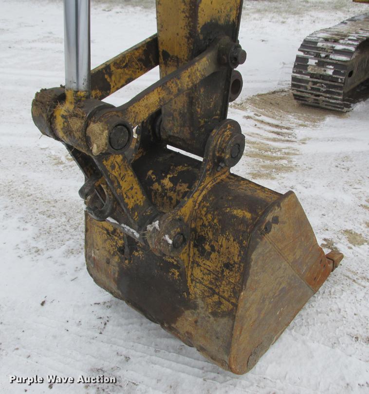 image for item K6075 1991 Caterpillar E70B excavator