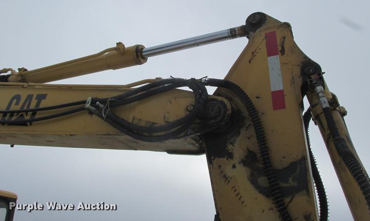 image for item K6075 1991 Caterpillar E70B excavator