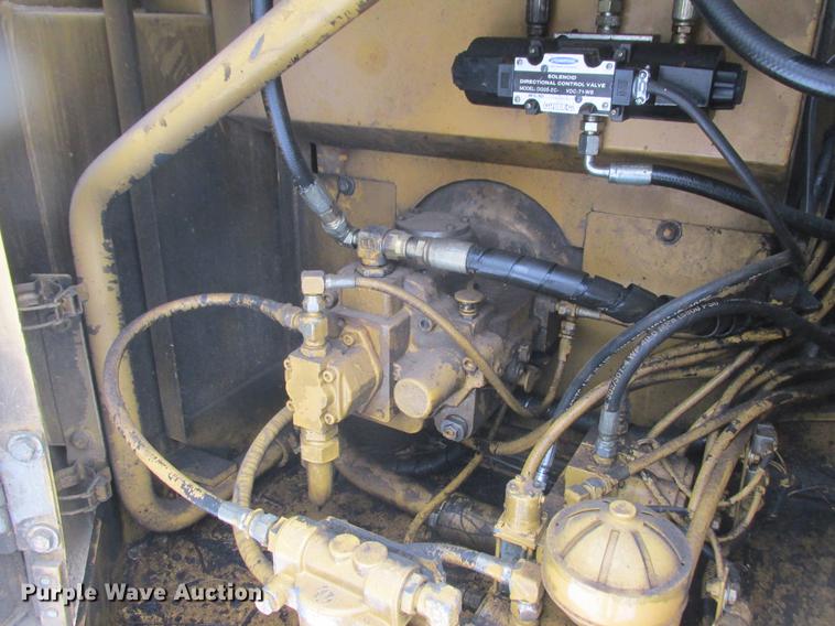 image for item K6075 1991 Caterpillar E70B excavator