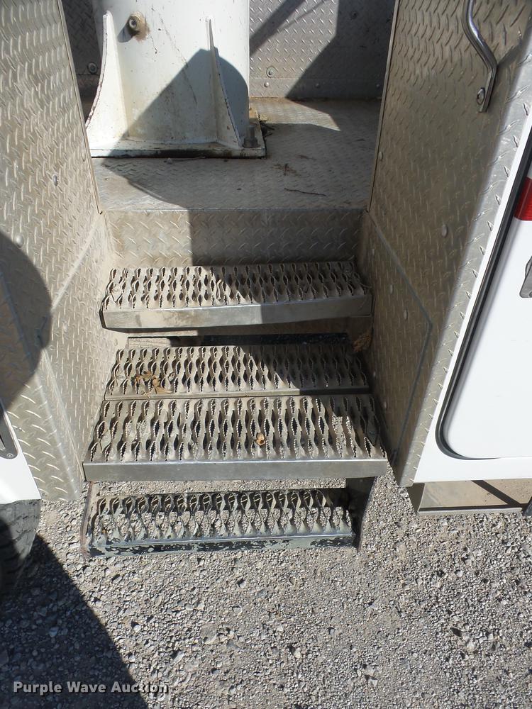 image for item K6333 2008 Sterling Bullet bucket truck