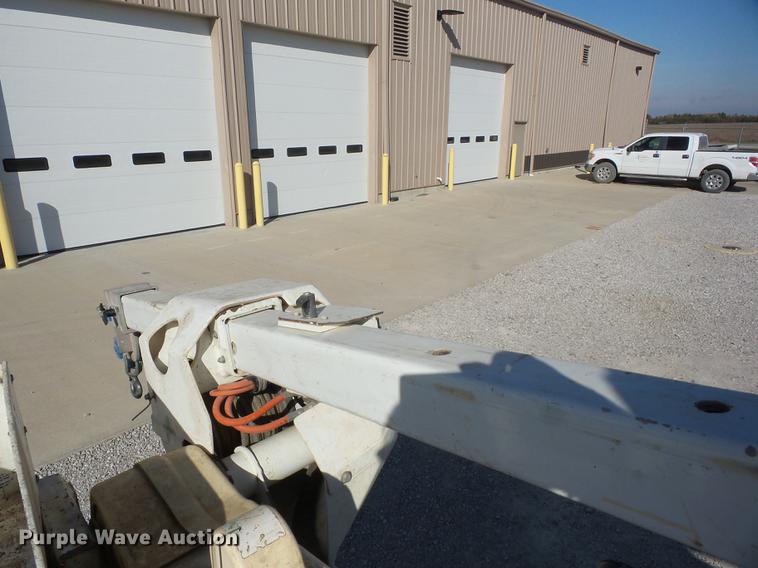 image for item K6333 2008 Sterling Bullet bucket truck