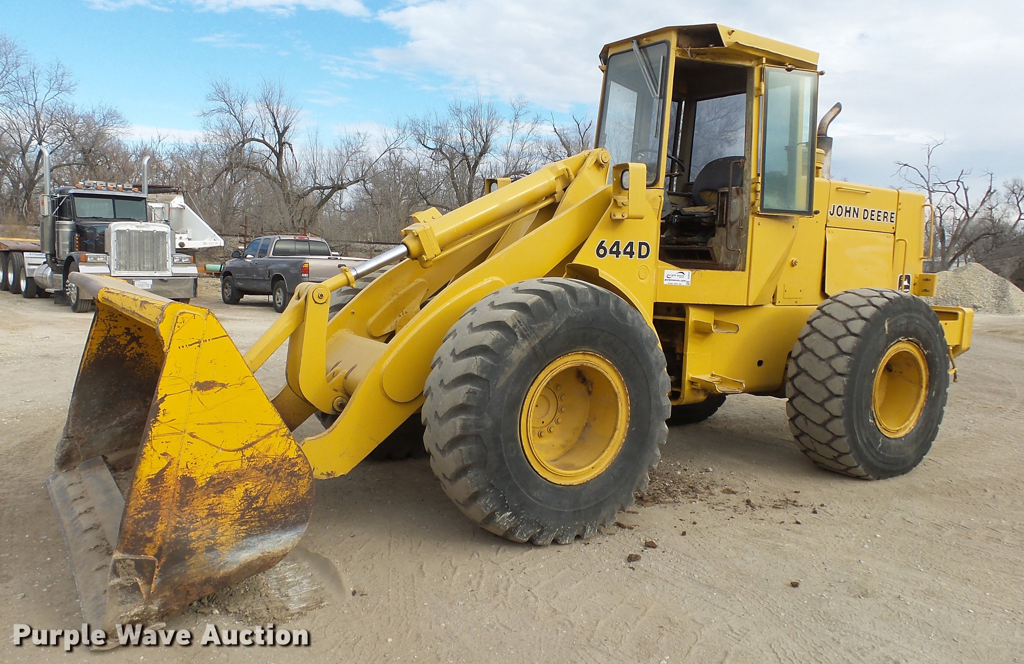 1985 John Deere 644D wheel loader in South Hutchinson, KS Item DC0535