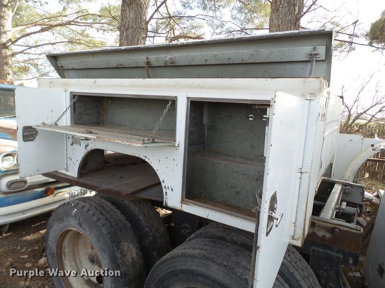 image for item BJ9789 Rawson-Koenig service bed