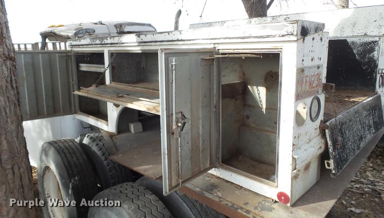 image for item BJ9789 Rawson-Koenig service bed