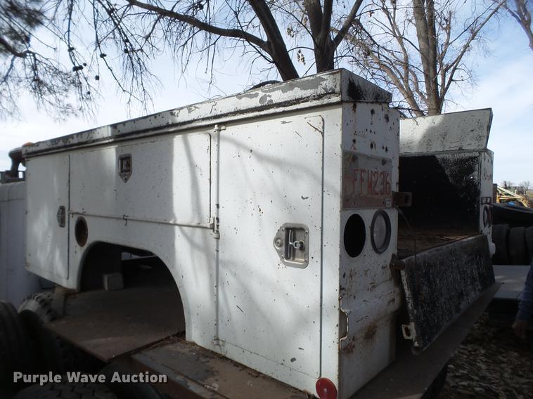 image for item BJ9789 Rawson-Koenig service bed